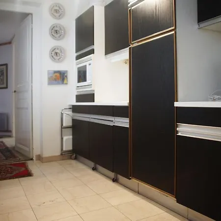 Place Paul Painleve - 4 Adults Appartement Parijs